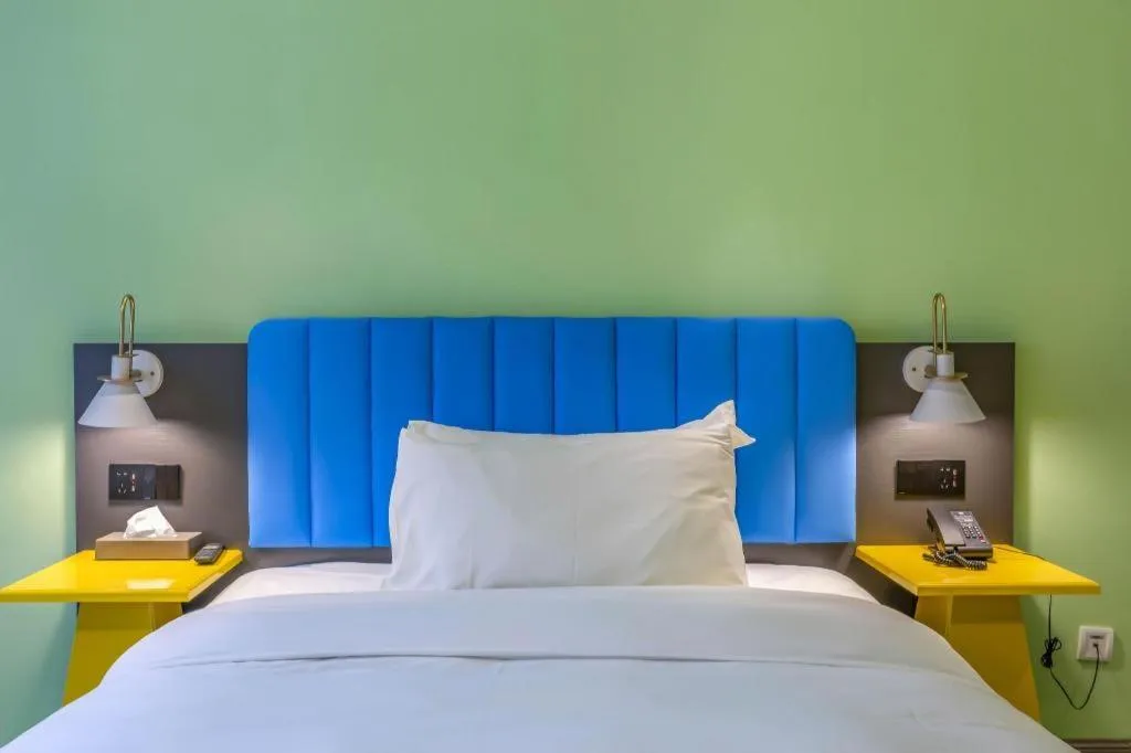 Bed in ibis Styles Beijing Capital Airport Hotel