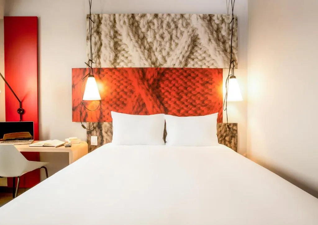 Bed in ibis Tianjin Wuqing Hotel