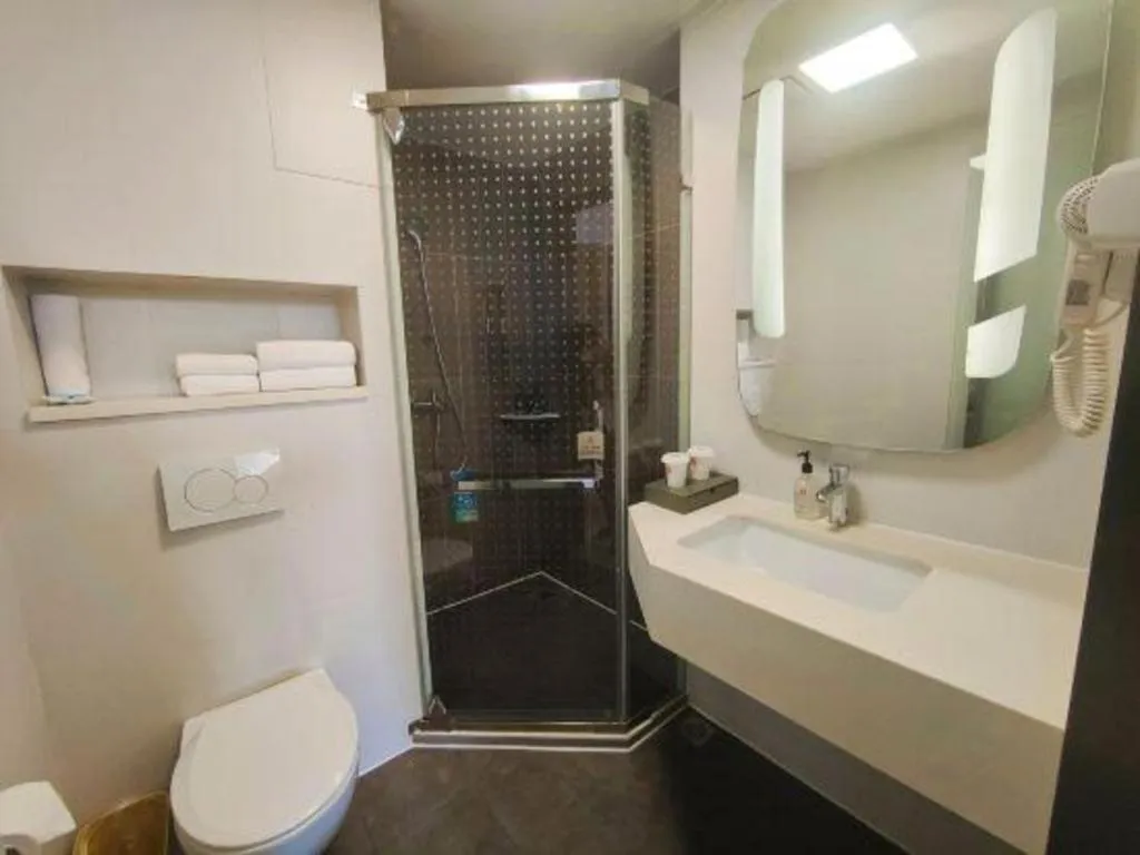 ibis Kunming Beijing Rd