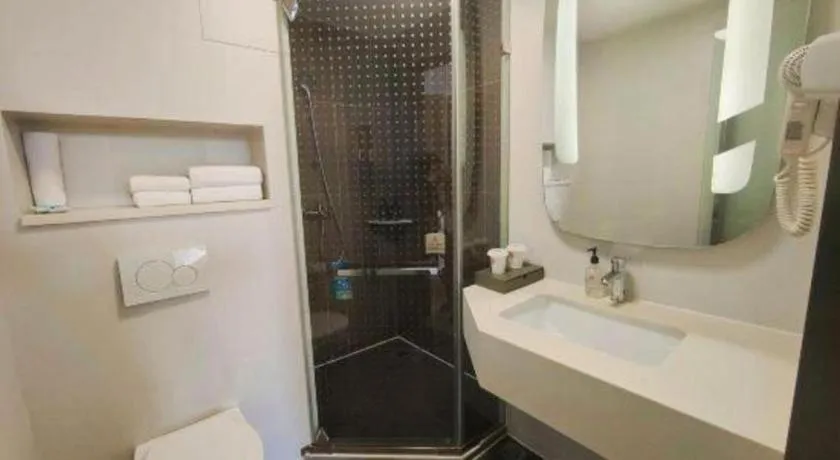 ibis Kunming Beijing Rd