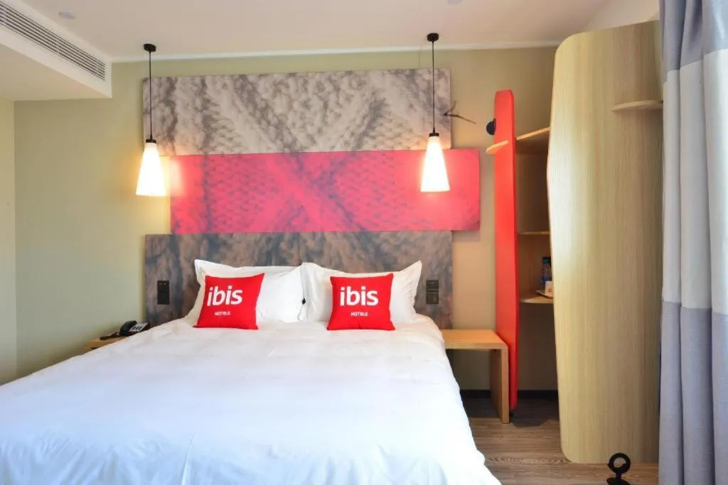 Bed in Ibis Harbin Normal University
