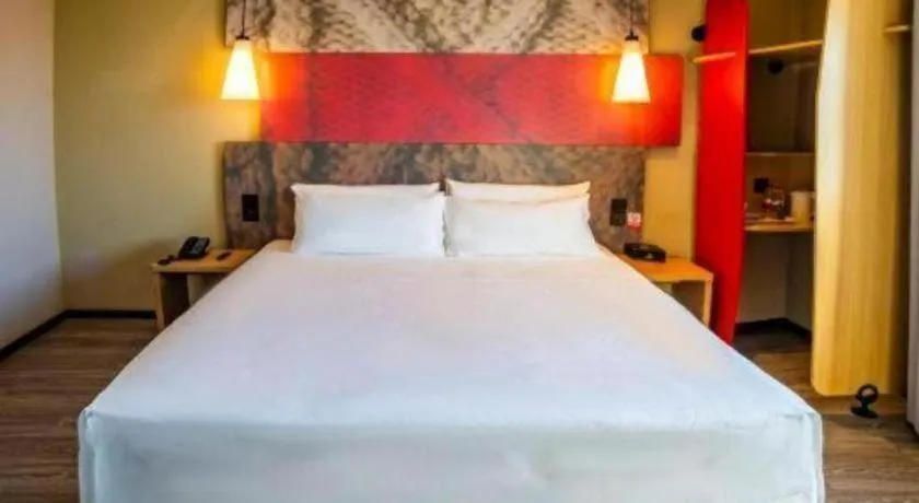 Bed in Ibis Harbin Normal University