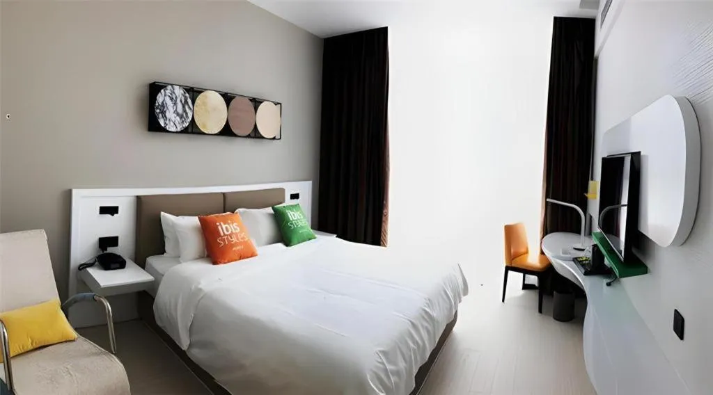 Bed in ibis Styles Kunming Nanping Hotel