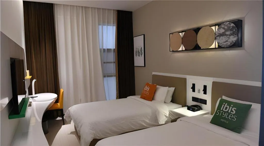 Bed in ibis Styles Kunming Nanping Hotel