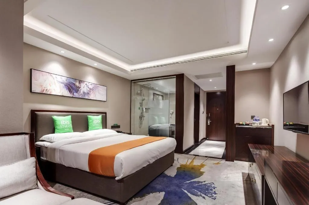 Bed in ibis Styles Nanjing Qilin Gate Hotel