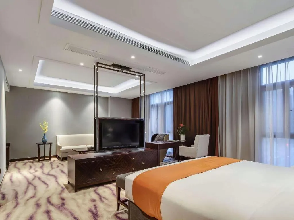 Bed in ibis Styles Nanjing Qilin Gate Hotel