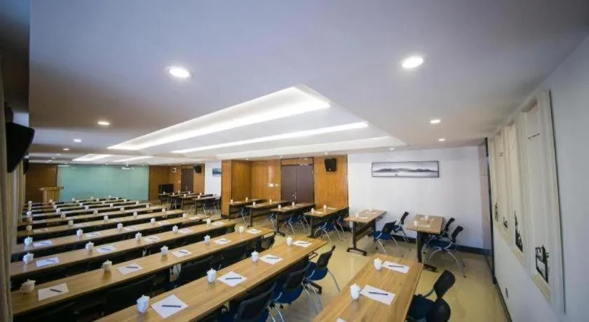 ibis Styles Nanjing Qilin Gate Hotel