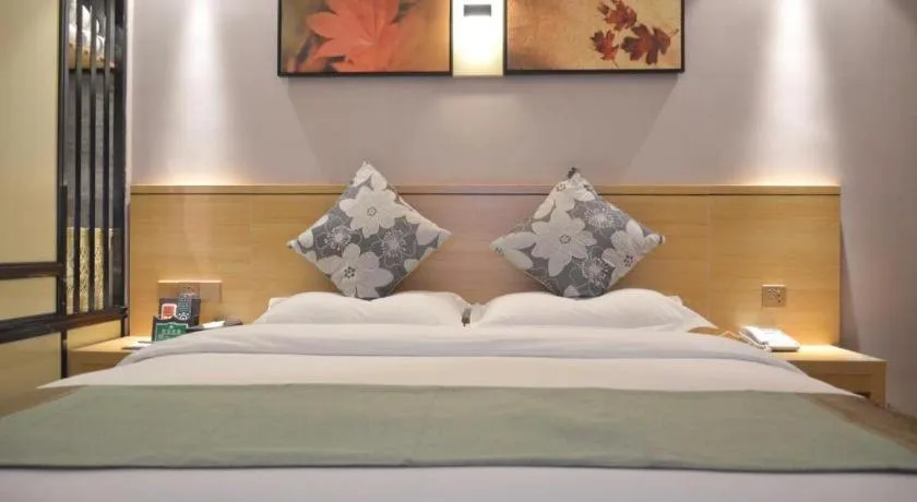 Bed in GreenTree Alliance Hotel Kunming Chuanjin Road Branch