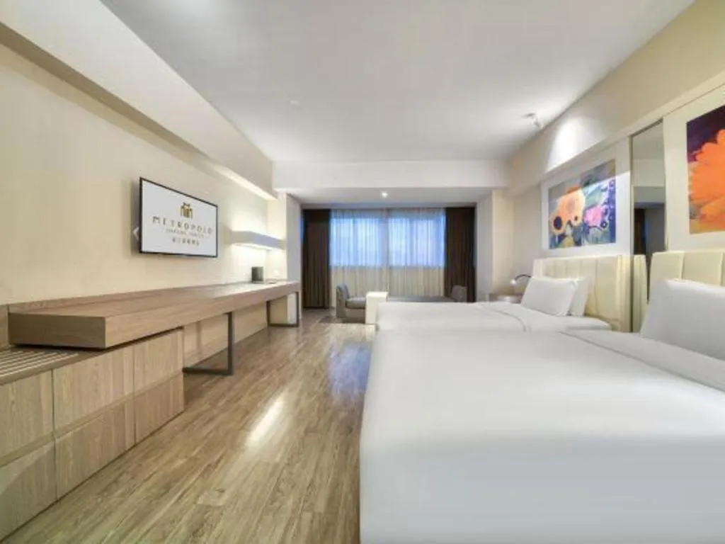 Bed in Jinjiang Metropolo Hotel - Hangzhou Xiasha