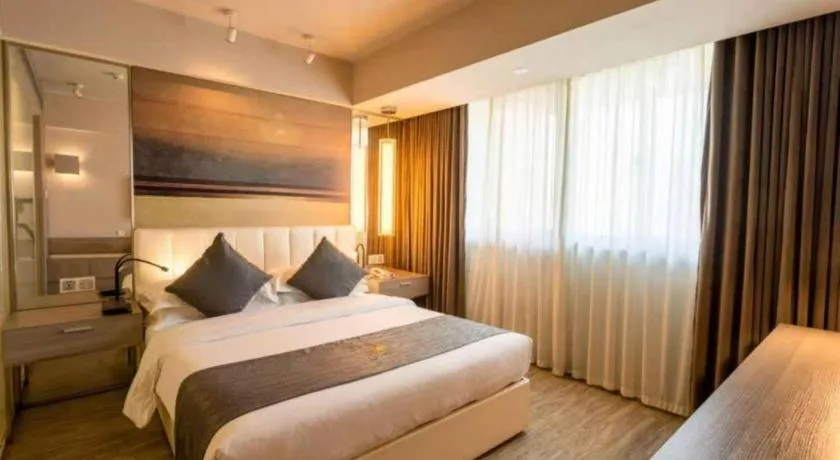 Bed in Jinjiang Metropolo Hotel - Hangzhou Xiasha