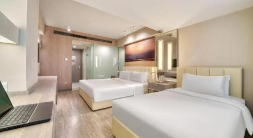 Bed in Jinjiang Metropolo Hotel - Hangzhou Xiasha