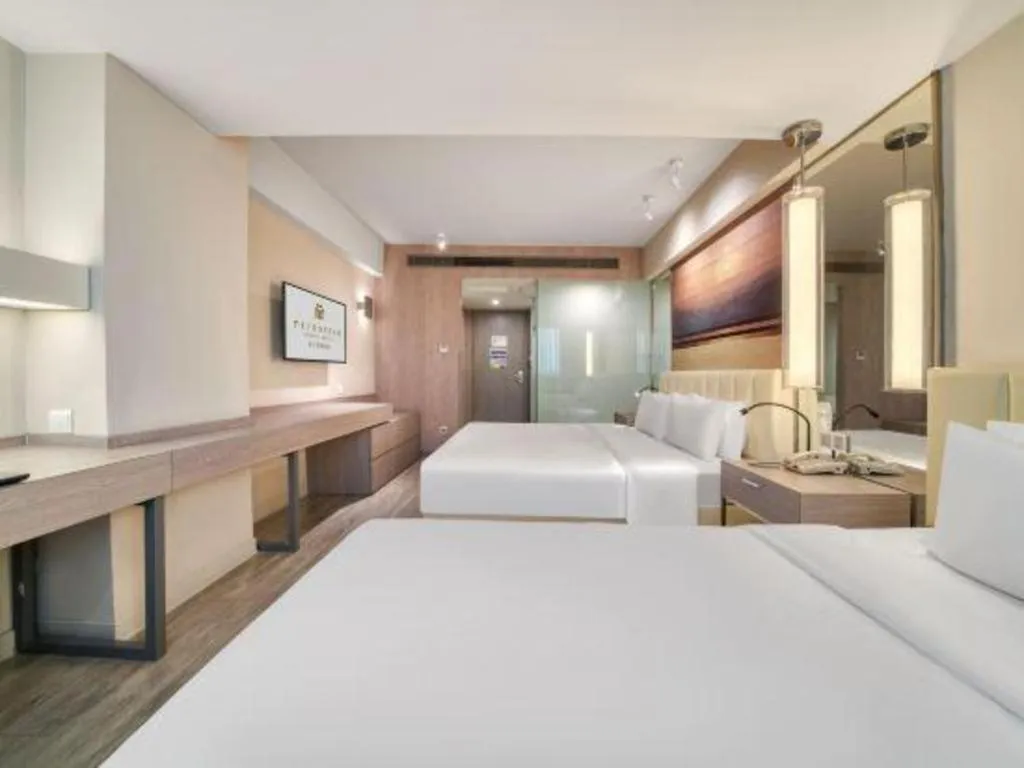 Bed in Jinjiang Metropolo Hotel - Hangzhou Xiasha