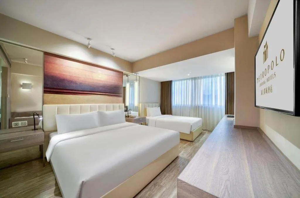 Bed in Jinjiang Metropolo Hotel - Hangzhou Xiasha