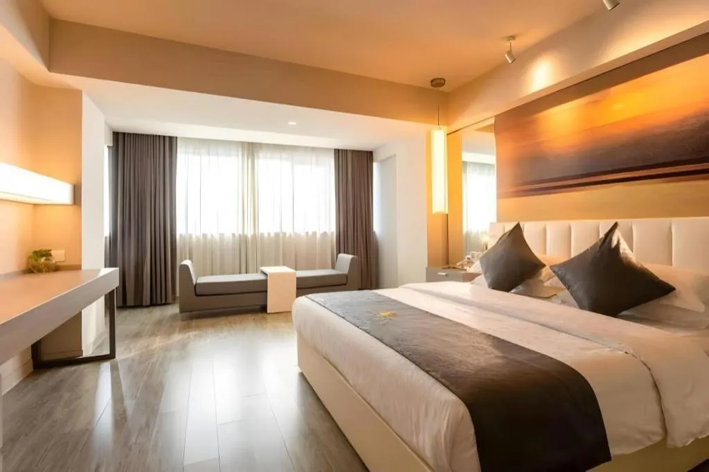 Bed in Jinjiang Metropolo Hotel - Hangzhou Xiasha