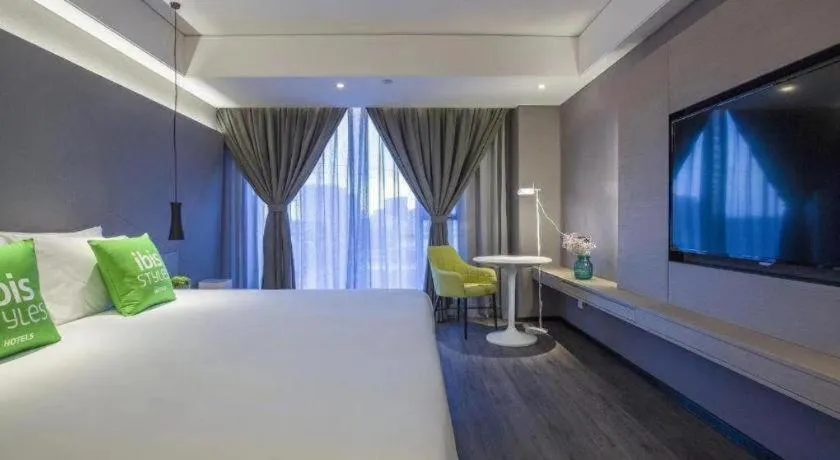 Bed in ibis Styles Yangzhou Baixiang Rd Hotel