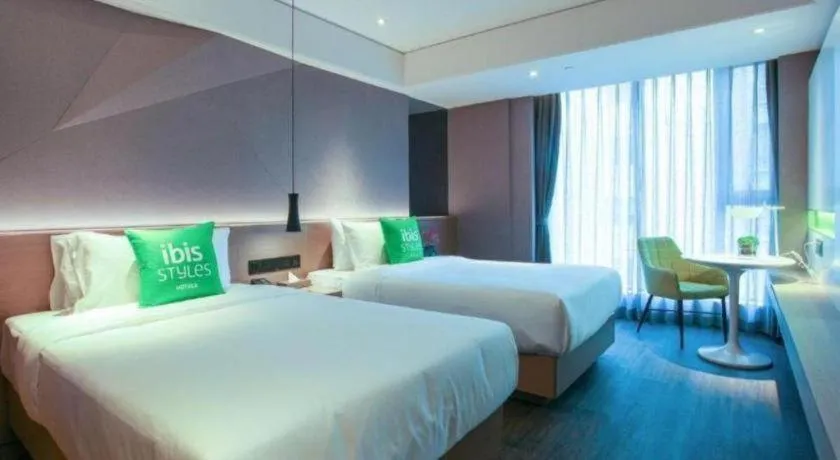Bed in ibis Styles Yangzhou Baixiang Rd Hotel