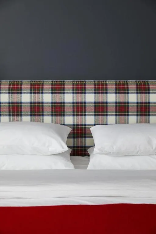 Bed in The George Montclair