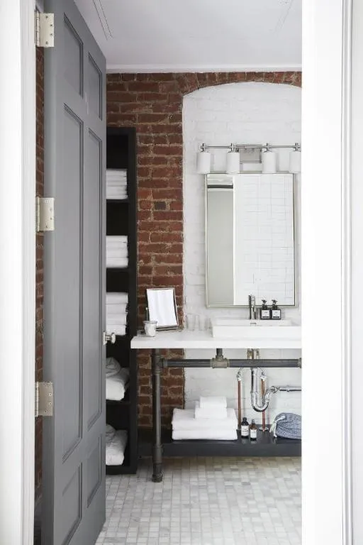 The George Montclair