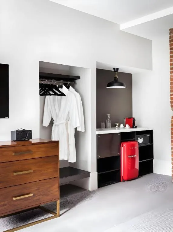 The George Montclair