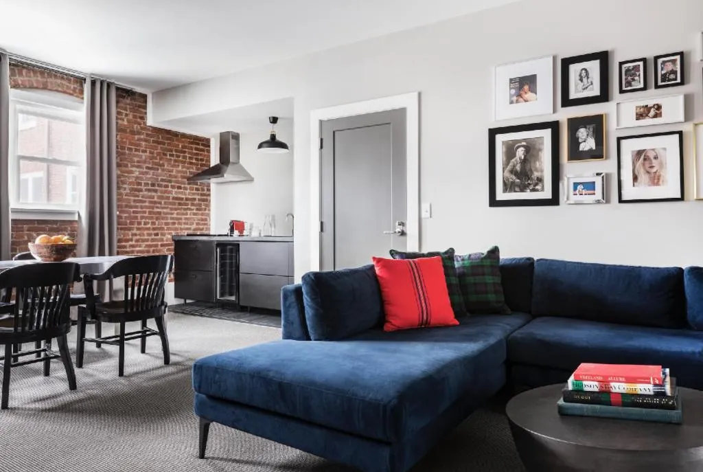 The George Montclair