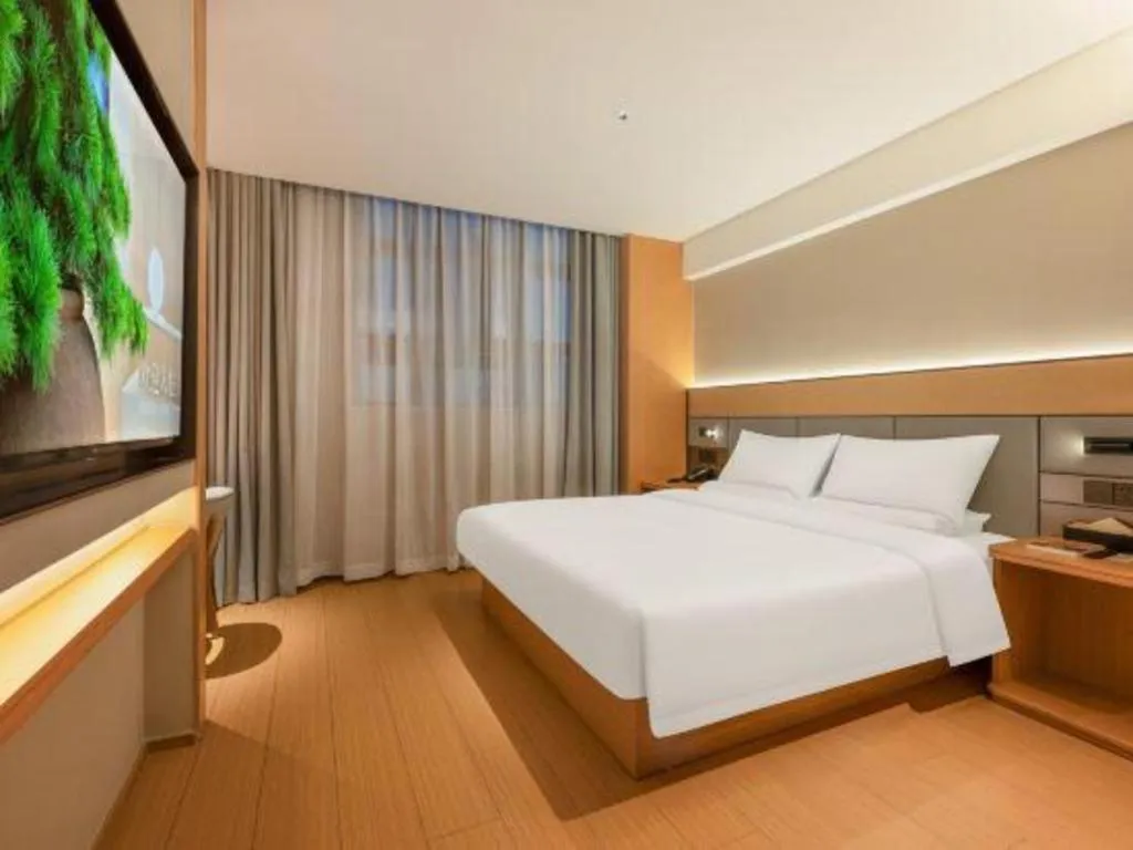 Bed in JI Hotel Xi'an Dayanta