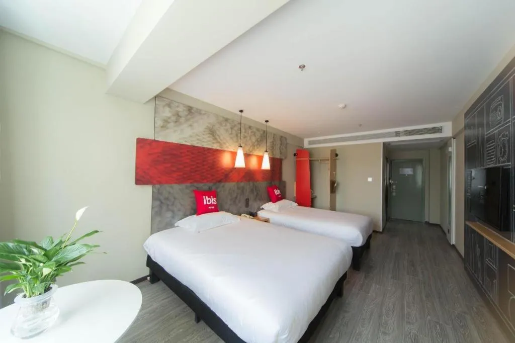 Bed in Ibis Lanzhou Dongfanghong Plaza Hotel