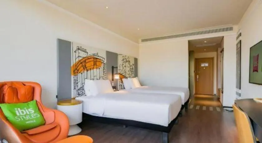 Bed in ibis xian North Second Ring Weiyang Rd Hotel