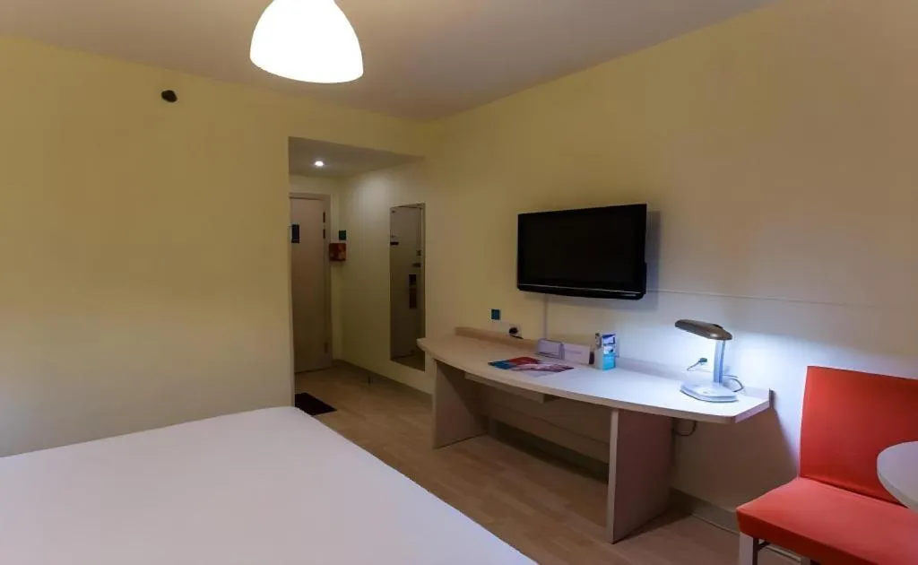 Bed in Jinjiang Inn Zibo People's Park Liuquan Road