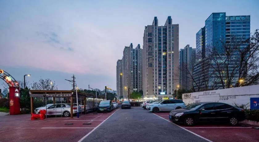 ibis Chengdu East Railway Station Hotel