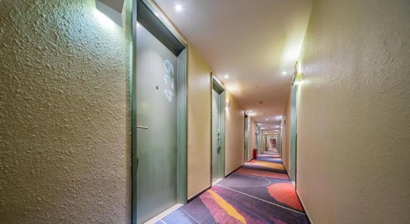 ibis Chengdu East Railway Station Hotel