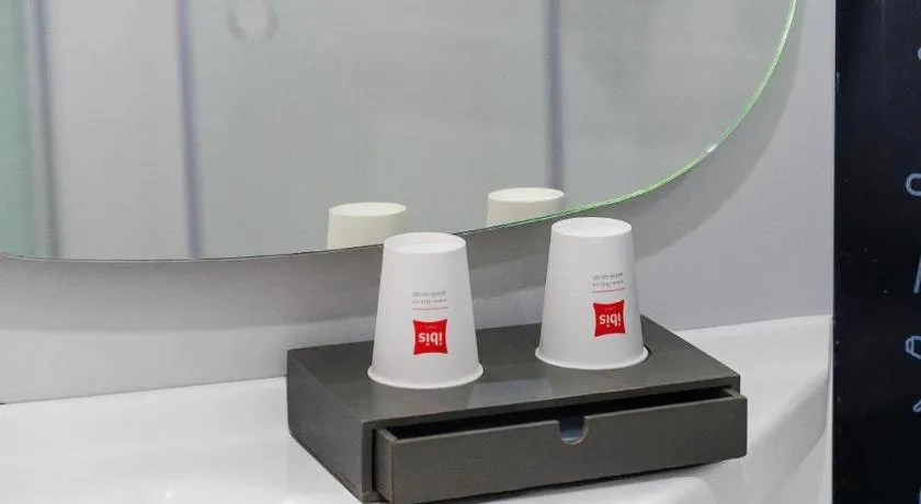 ibis Chengdu East Railway Station Hotel