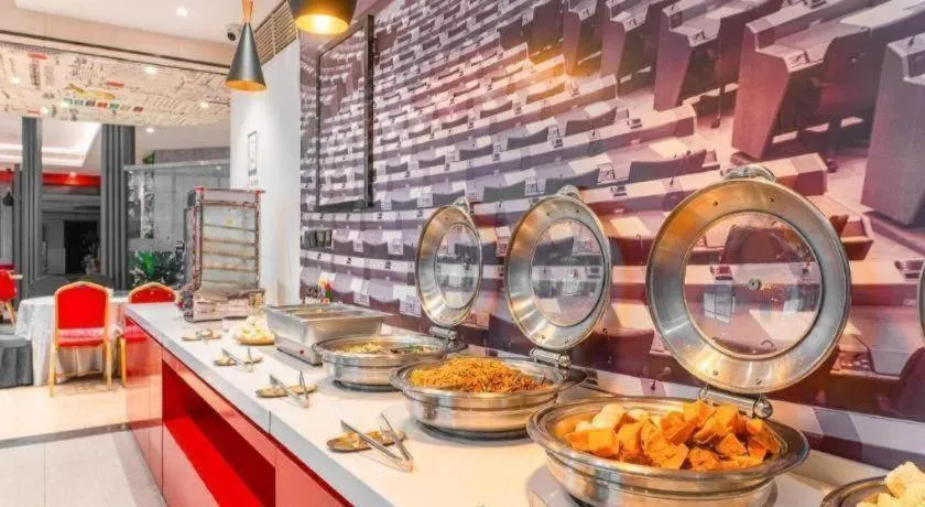 ibis Chengdu East Railway Station Hotel