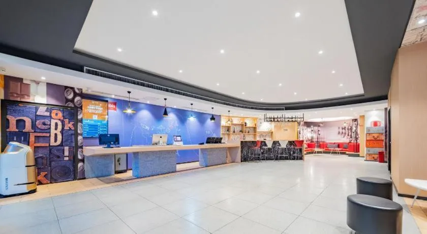 ibis Chengdu East Railway Station Hotel