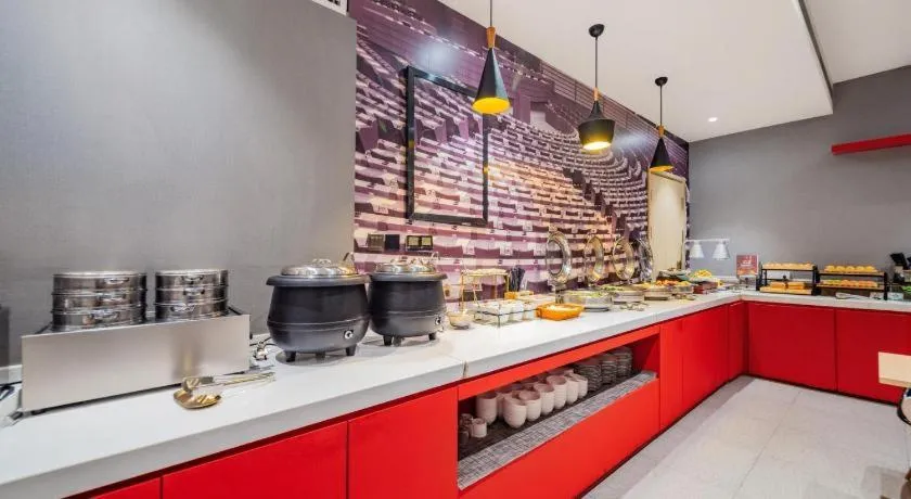 ibis Chengdu East Railway Station Hotel