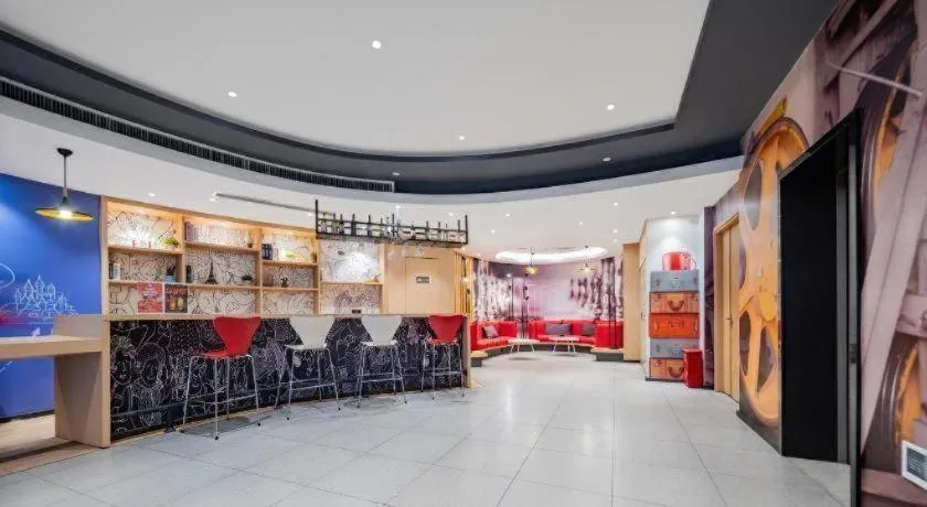 ibis Chengdu East Railway Station Hotel