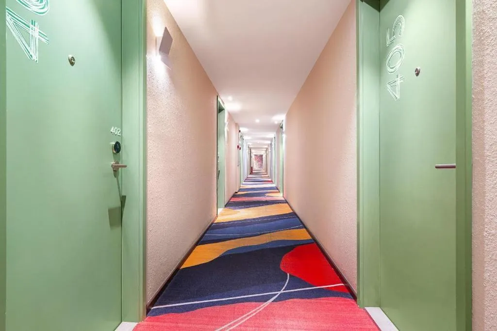 ibis Chengdu East Railway Station Hotel