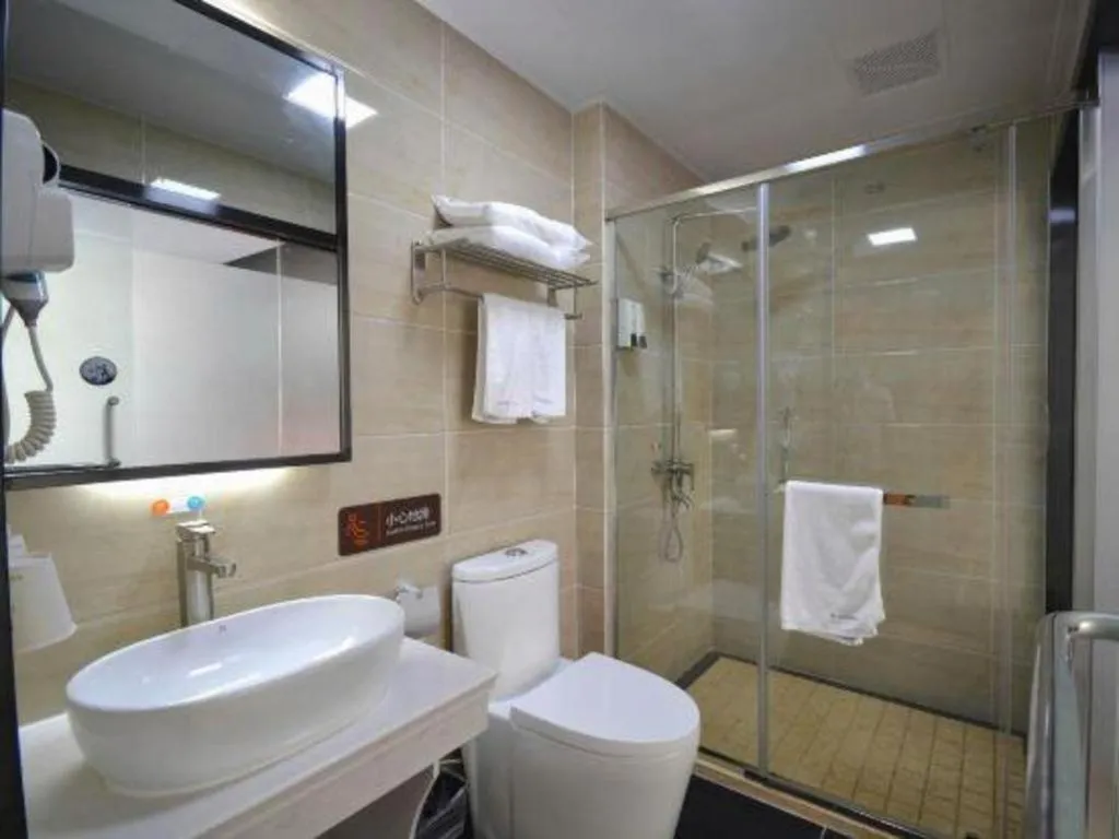 7 Days Premium Qingdao Keji Street Taishan Road Metro Station