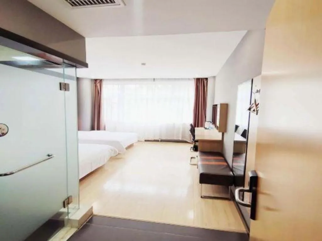 Bed in 7 Days Premium Qingdao Keji Street Taishan Road Metro Station