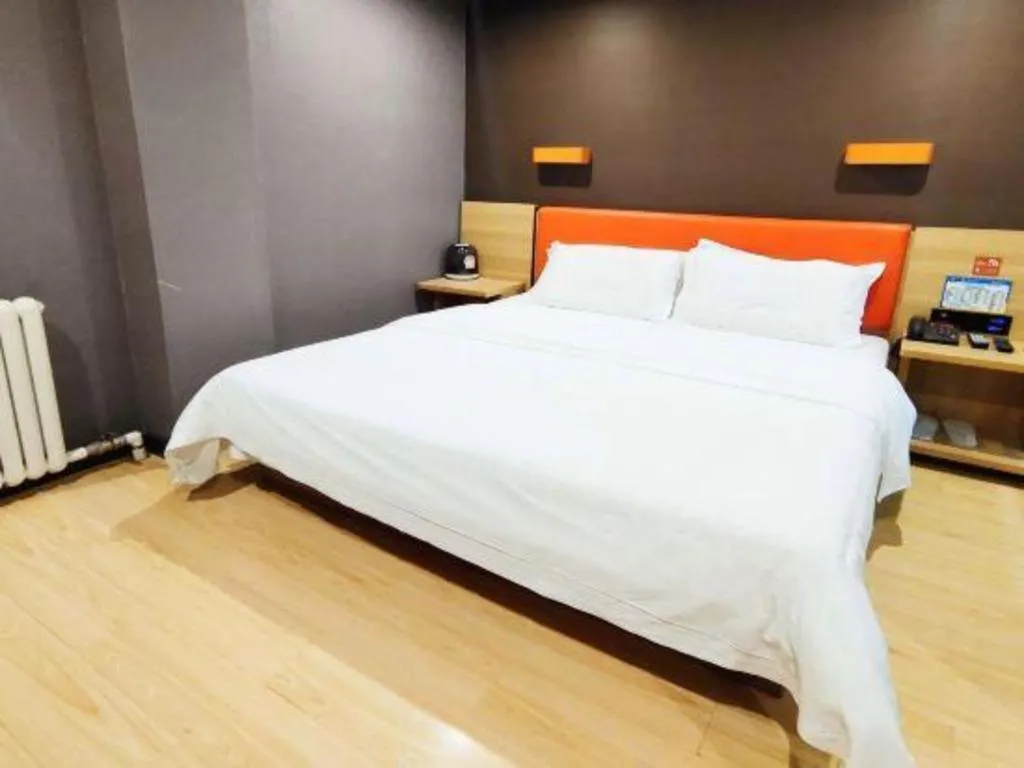 Bed in 7 Days Premium Qingdao Keji Street Taishan Road Metro Station