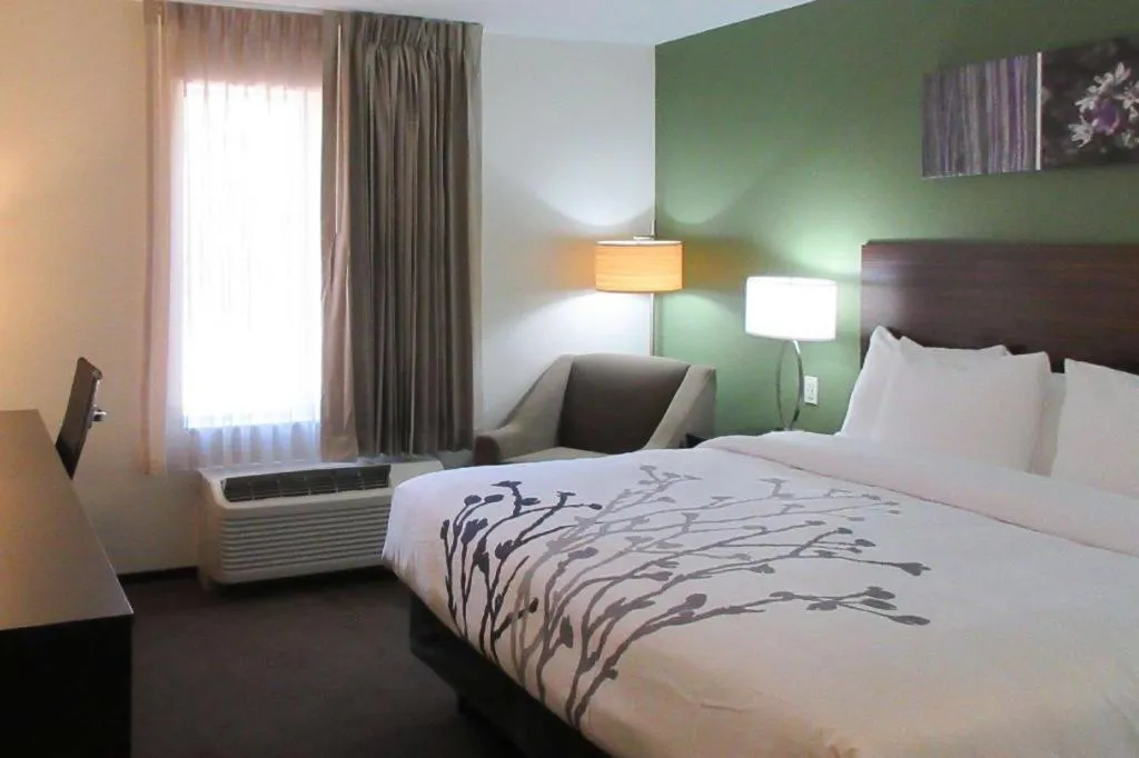 Bed in Sleep Inn & Suites Chiloquin-Crater Lake Junction