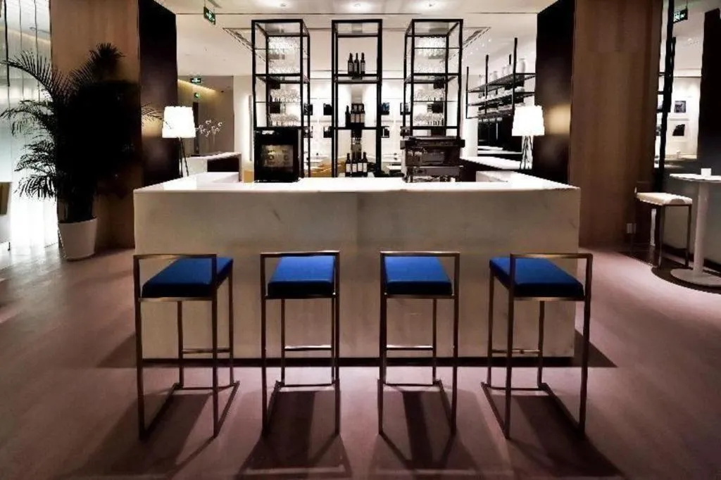 Jinjiang Metropolo Shanghai Xujiahui Nanhuating Hotel