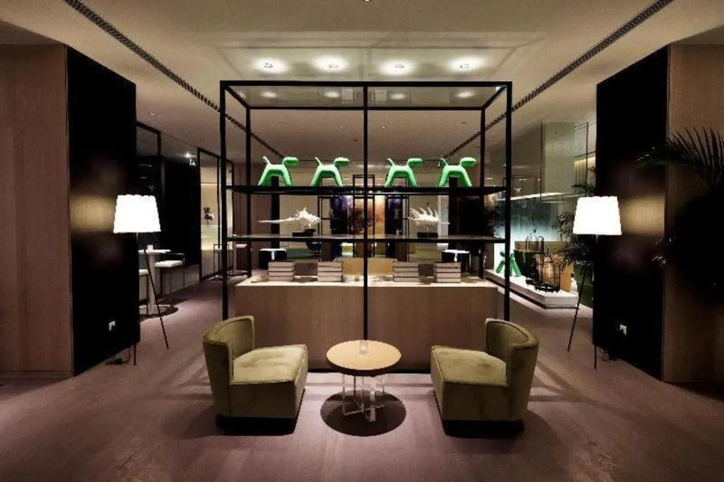 Jinjiang Metropolo Shanghai Xujiahui Nanhuating Hotel