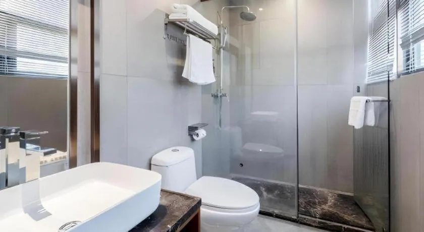 H Life Hotel (Shenzhen Sea World Branch)