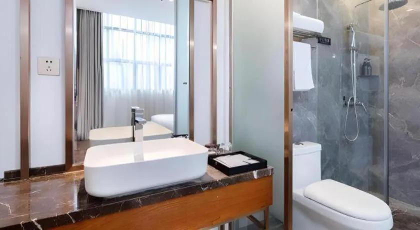 H Life Hotel (Shenzhen Sea World Branch)