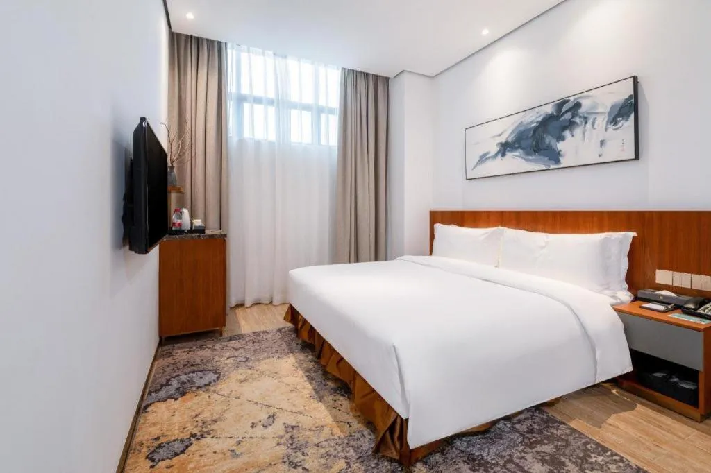 Bed in H Life Hotel (Shenzhen Sea World Branch)