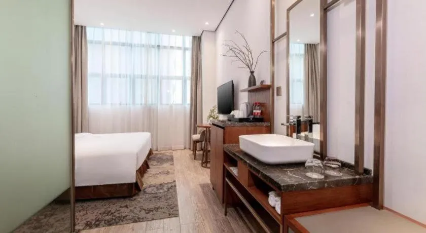 H Life Hotel (Shenzhen Sea World Branch)