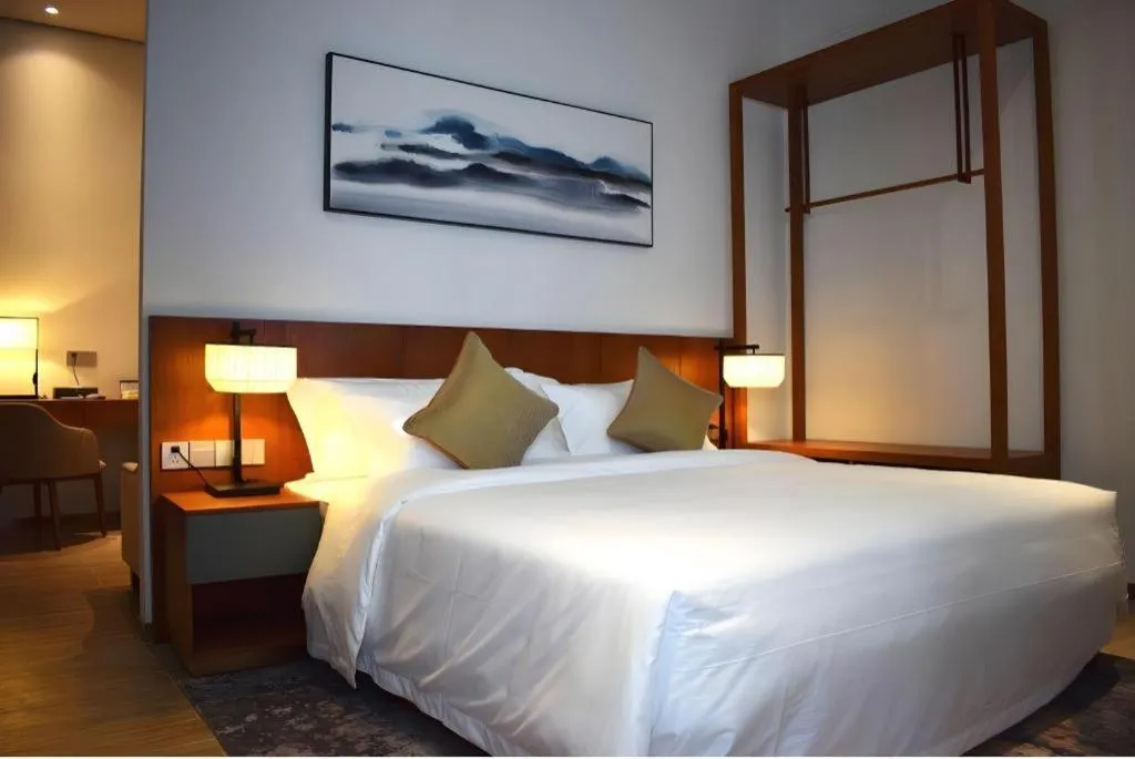 Bed in H Life Hotel (Shenzhen Sea World Branch)