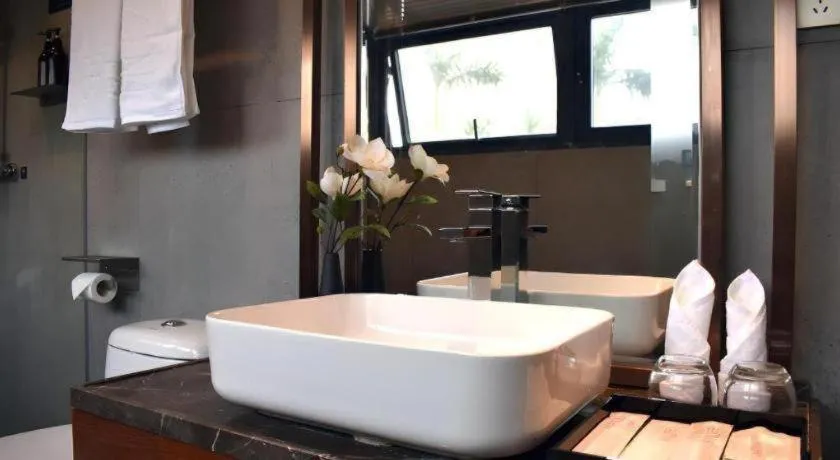 H Life Hotel (Shenzhen Sea World Branch)