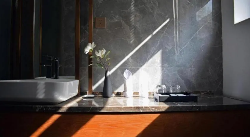 H Life Hotel (Shenzhen Sea World Branch)