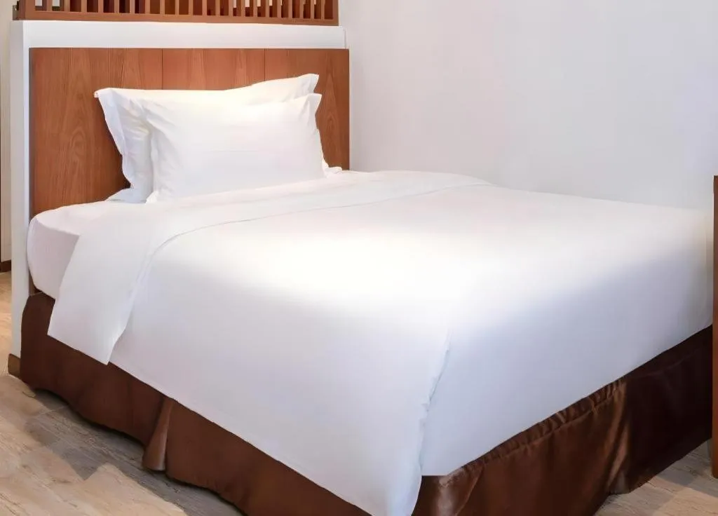 Bed in H Life Hotel (Shenzhen Sea World Branch)